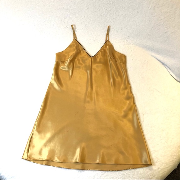 Gold Black Satin Silky Gilligan O’Malley Gown - Picture 13 of 14